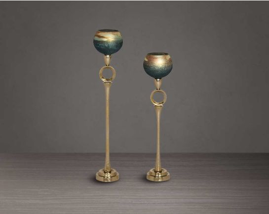 Decorative Goblet T-Lite holder in a champagne glass and antique gold aluminium base.