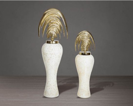 Decorative bottles in sand mist glass with a nickel-plated champagne aluminium decorative lid. 1 bottle large 2 bottle small